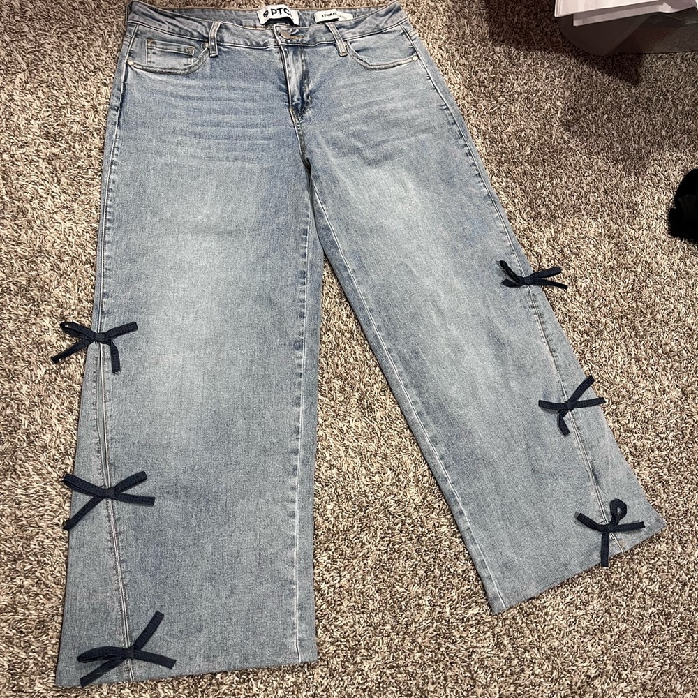 PTCL Wide Leg Light Wash Jeans with Side Bows - Size 29